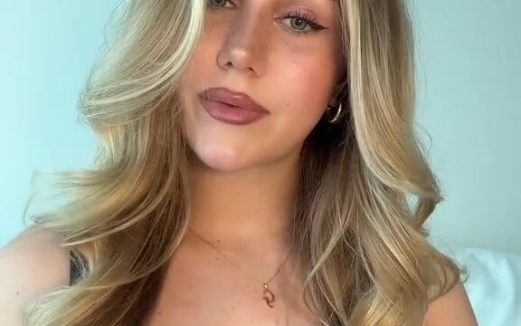 Gina Laitschek Leaked Onlyfans – Show Her Big Boobs