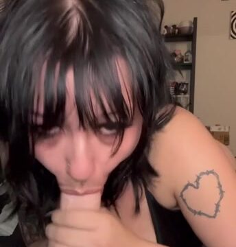 v0l4til3 Onlyfans Leaked – BJ Big Dildo